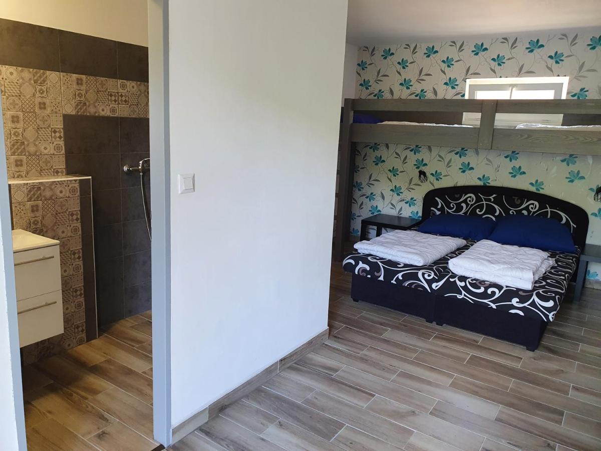 Juniorcamp Nova Zivohost Hotel Křečovice Екстериор снимка