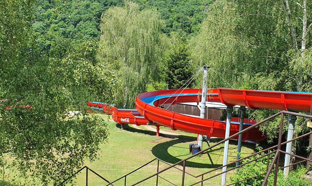 Juniorcamp Nova Zivohost Hotel Křečovice Екстериор снимка