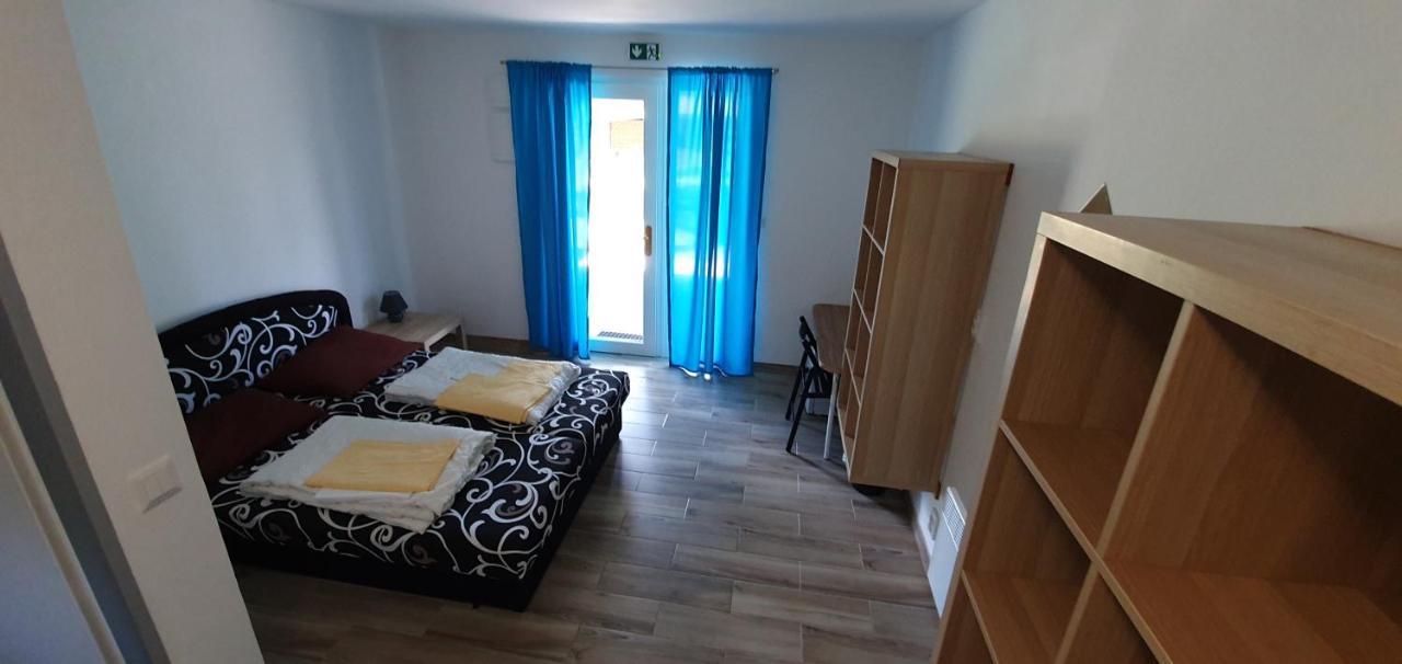 Juniorcamp Nova Zivohost Hotel Křečovice Екстериор снимка