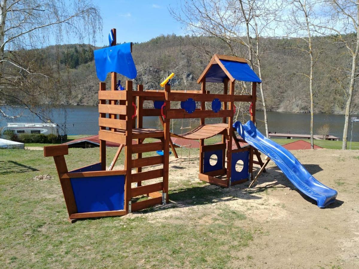 Juniorcamp Nova Zivohost Hotel Křečovice Екстериор снимка
